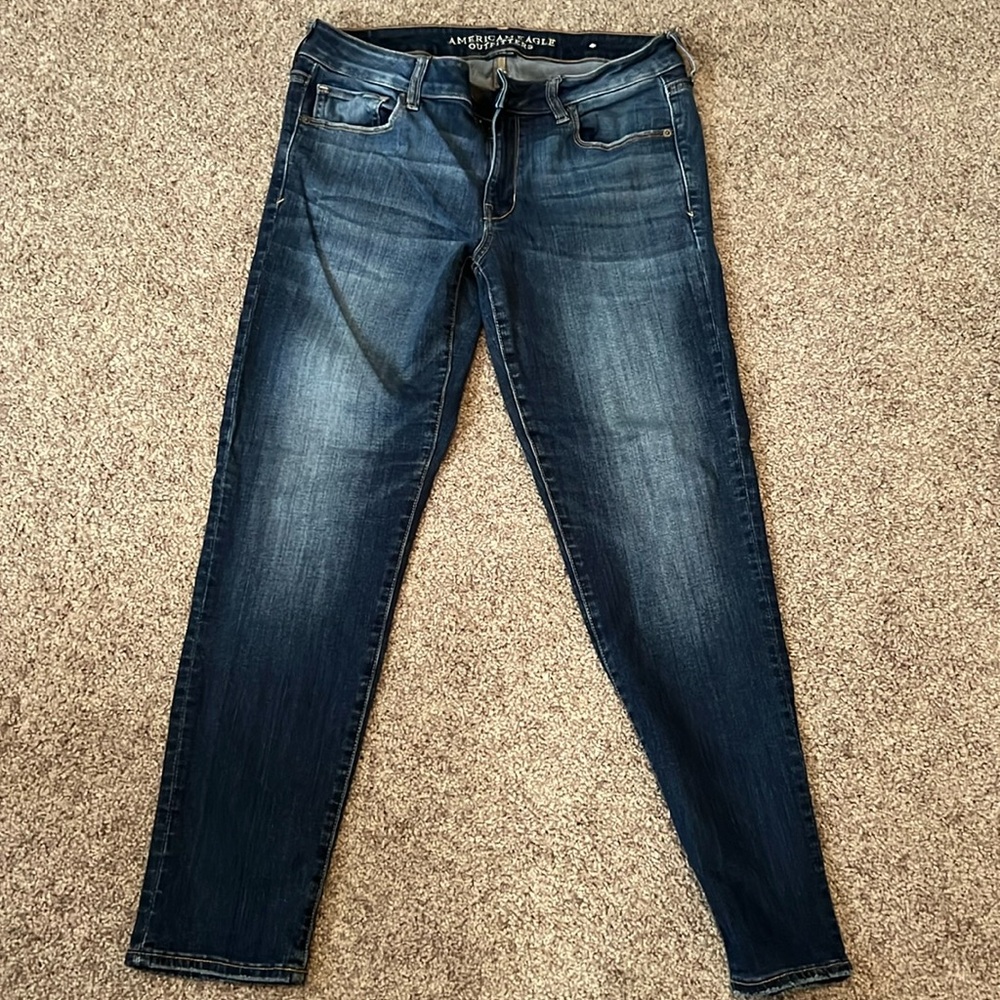 America Eagle jeans